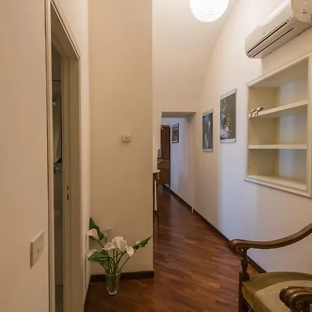 Les Maisons Palazzo Beneventano Apartment Catania